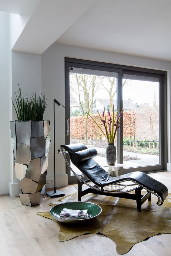 Arm Chair 10