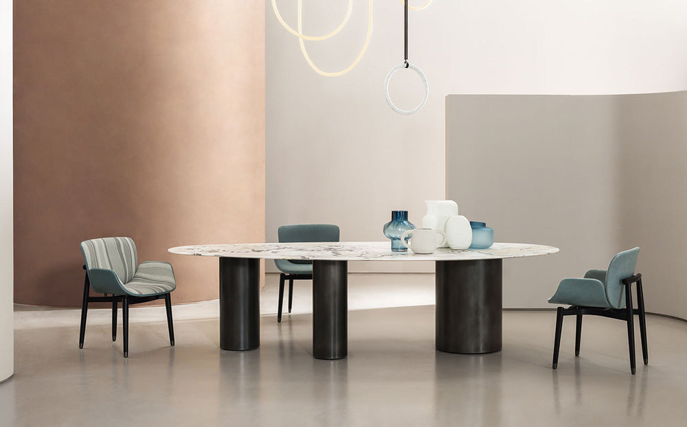 Dining Table 09