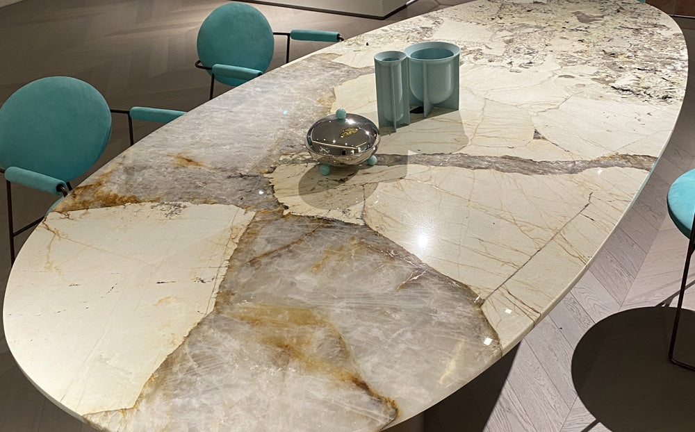 Dining Table 09