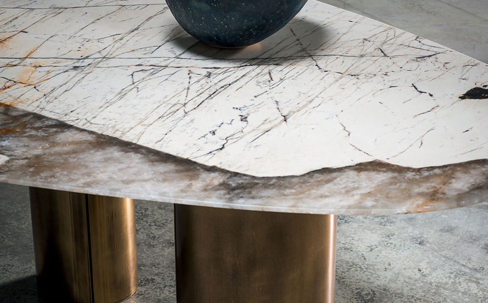 Dining Table 09